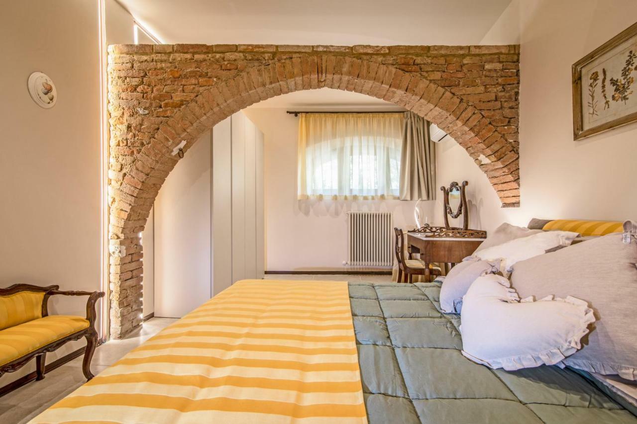 Villa Bonelli Сиена Екстериор снимка